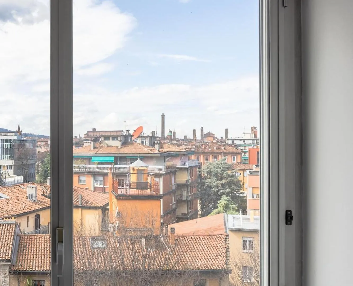 Paolo Fabbri Apartment ボローニャ