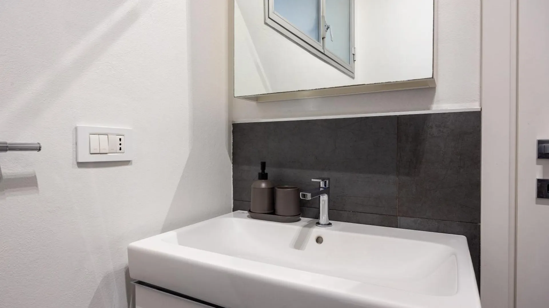 Paolo Fabbri Apartment ボローニャ 0*,