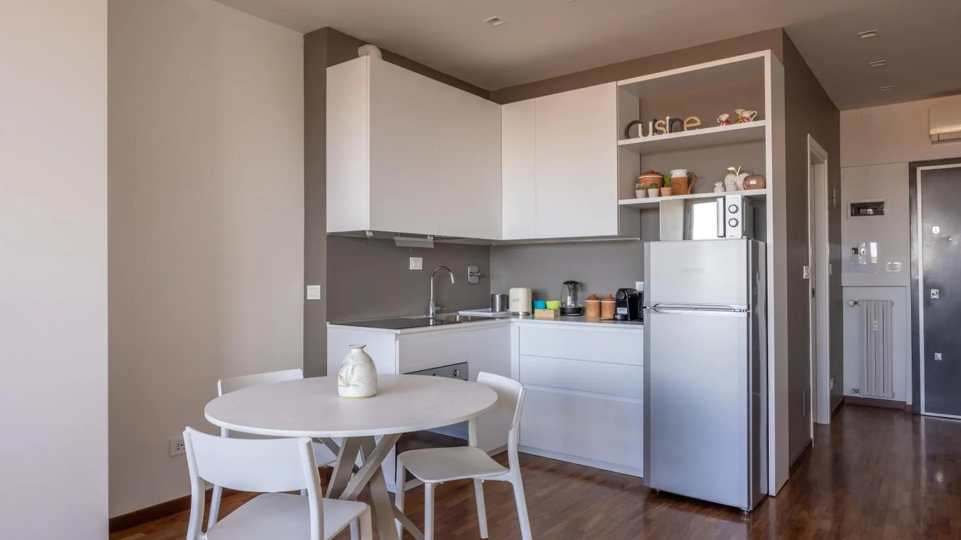 Paolo Fabbri Apartment ボローニャ